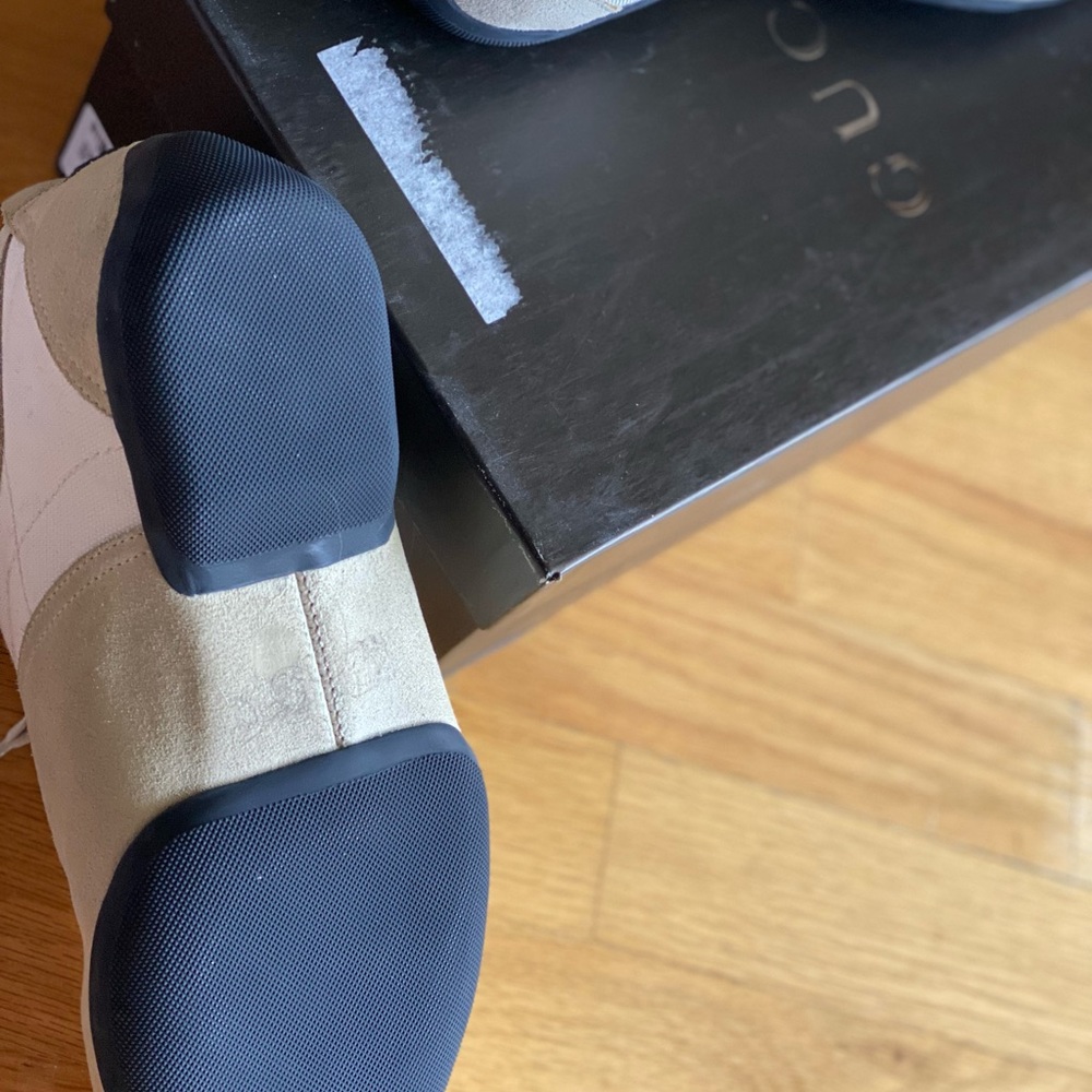 Gucci White Driving Shoe Size 8 1/2 - Picture 10 of 13